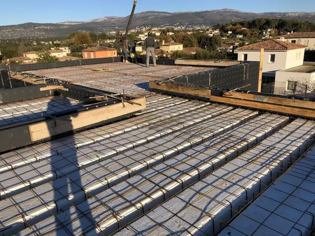 Mougins — villa contemporaine, photo de chantier 40