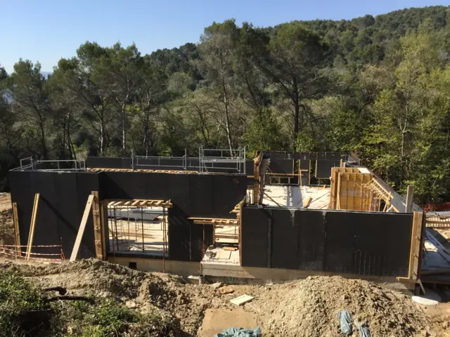 Mougins — villa à flanc de colline, photo de chantier 6