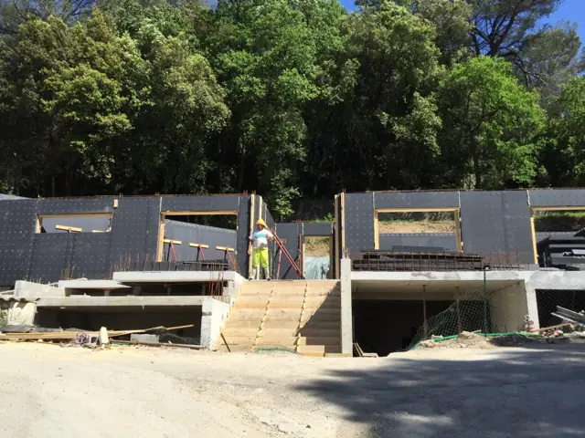 Mougins — villa à flanc de colline, photo de chantier 11