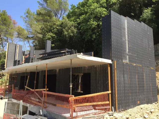 Mougins — villa à flanc de colline, photo de chantier 23