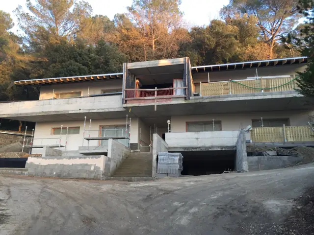 Mougins — villa à flanc de colline, photo de chantier 26