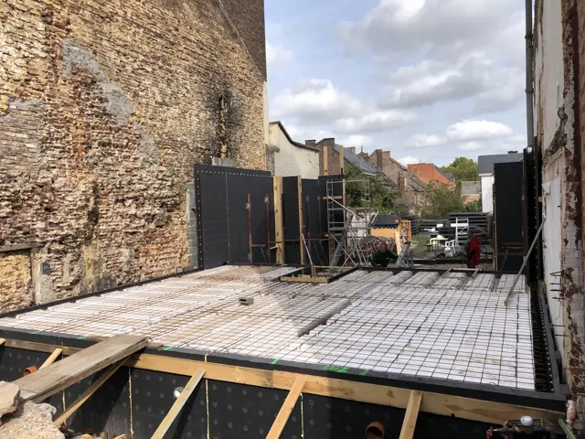 Namur — immeuble, photo de chantier 12