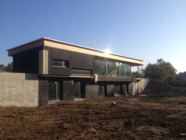 Temploux — maison contemporaine, photo de chantier 22