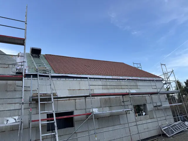 Temploux — maison en pierre, photo de chantier 8