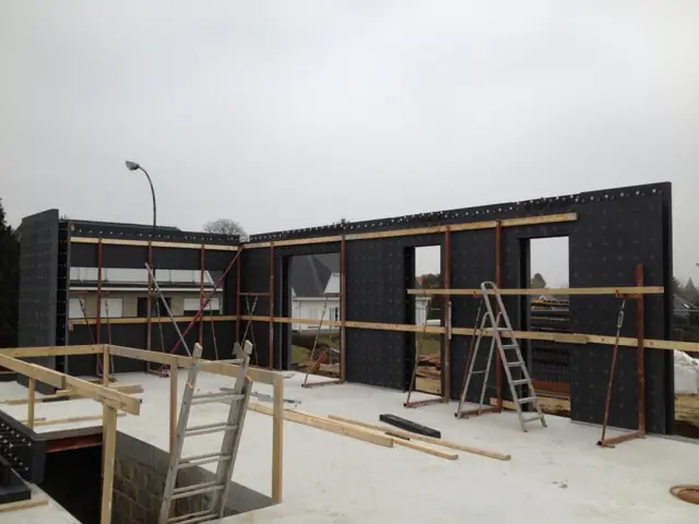 Wemmel — maison cubique, photo de chantier 3