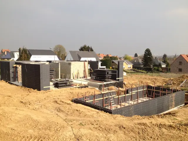 Wemmel — maison cubique, photo de chantier 6